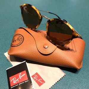 Ray-Ban ladies sunglasses